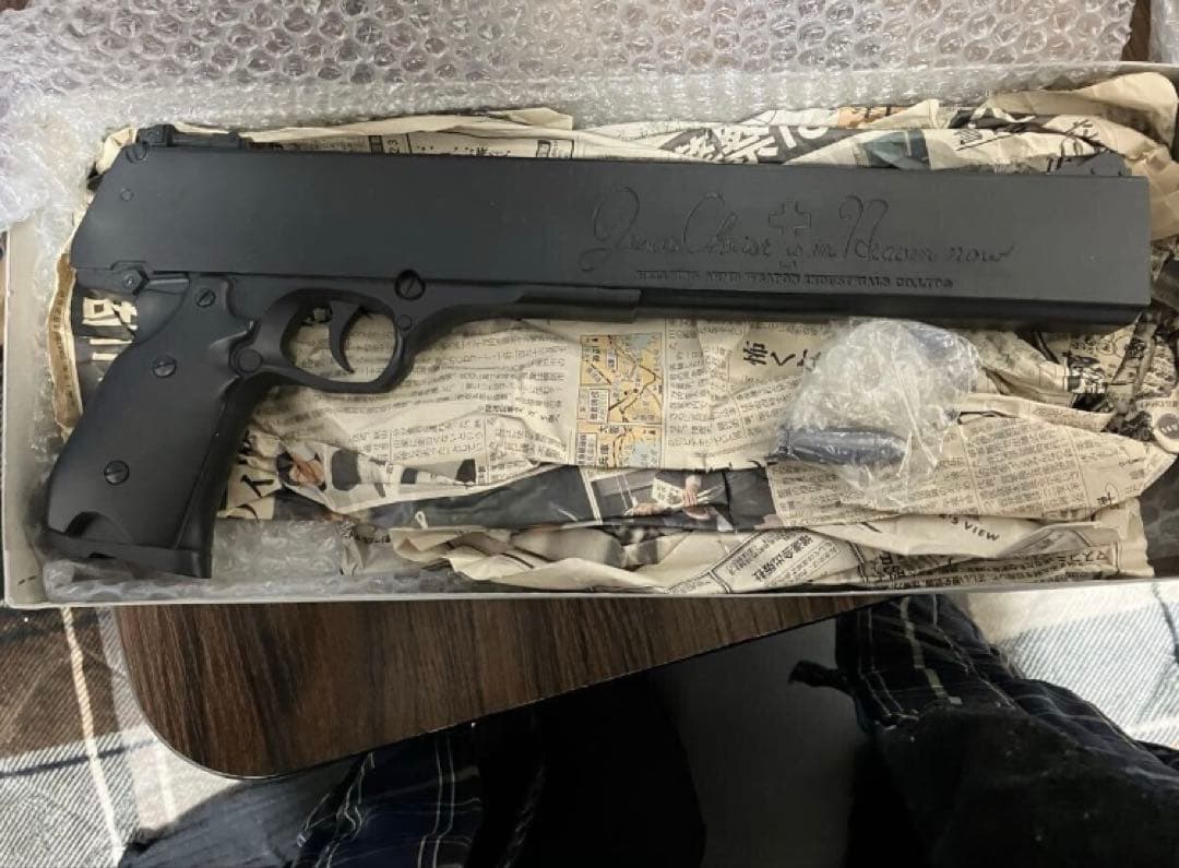 大日本技研 『対化物戦闘用13mm拳銃 ジャッカル』無稼働ガレージキット