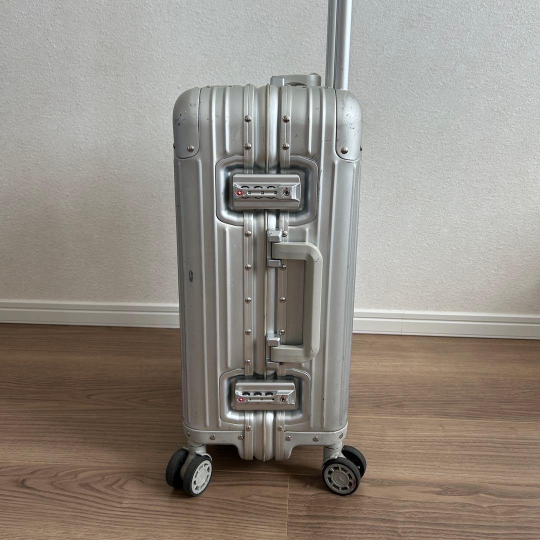 専用出品 ベンツ 32L キャリーケース 4輪 機内持込可 アルミ キャリー