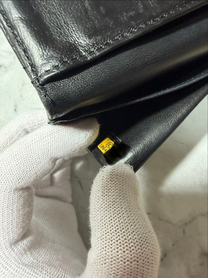 CHANEL キャビアスキン ブラック 二つ折り財布