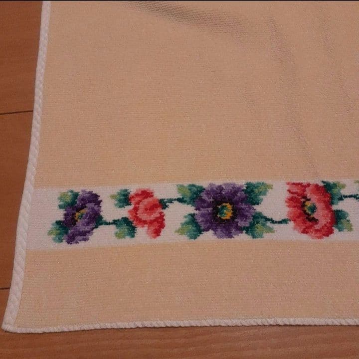 FEILER 花柄刺繍 バスタオル 赤青黄 Made in Germany