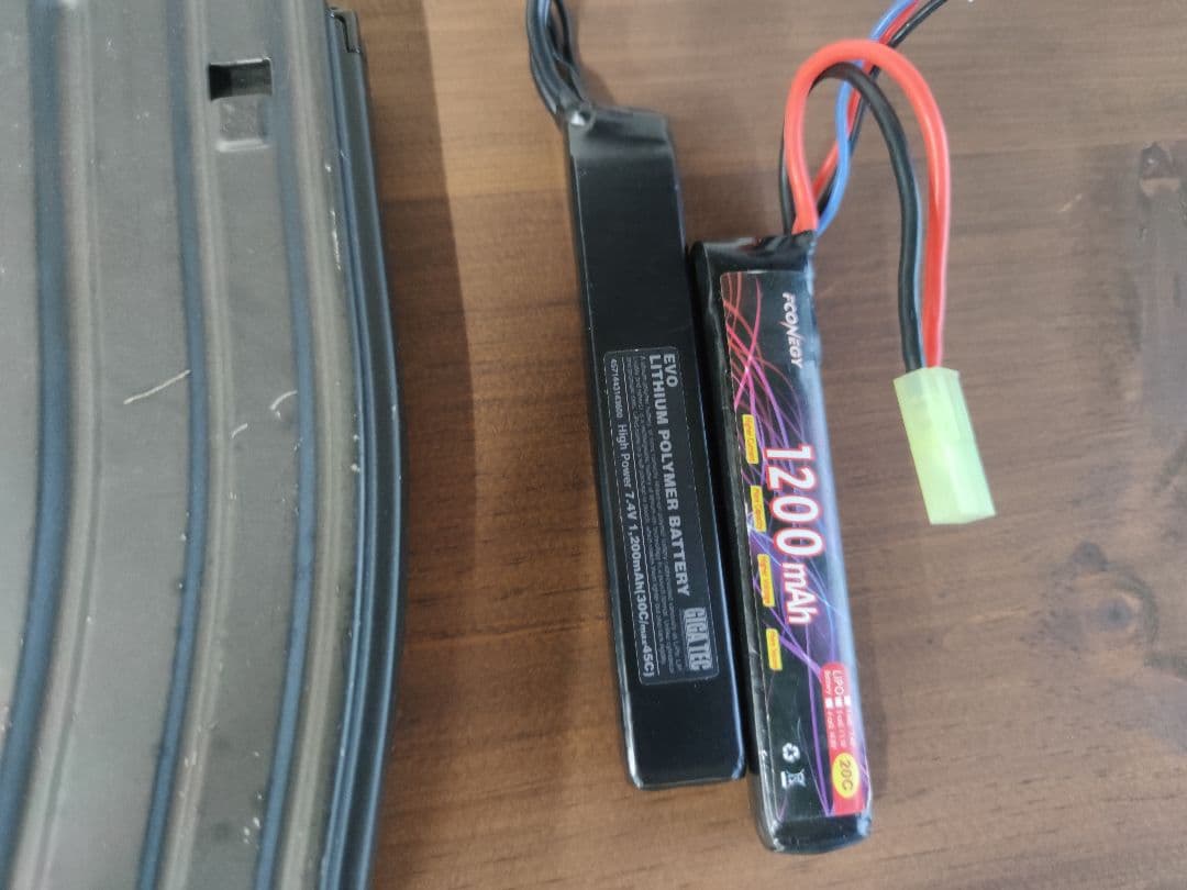 東京マルイ No.8 次世代 CQB-R 電動ガン リポ化済・バッテリー付属