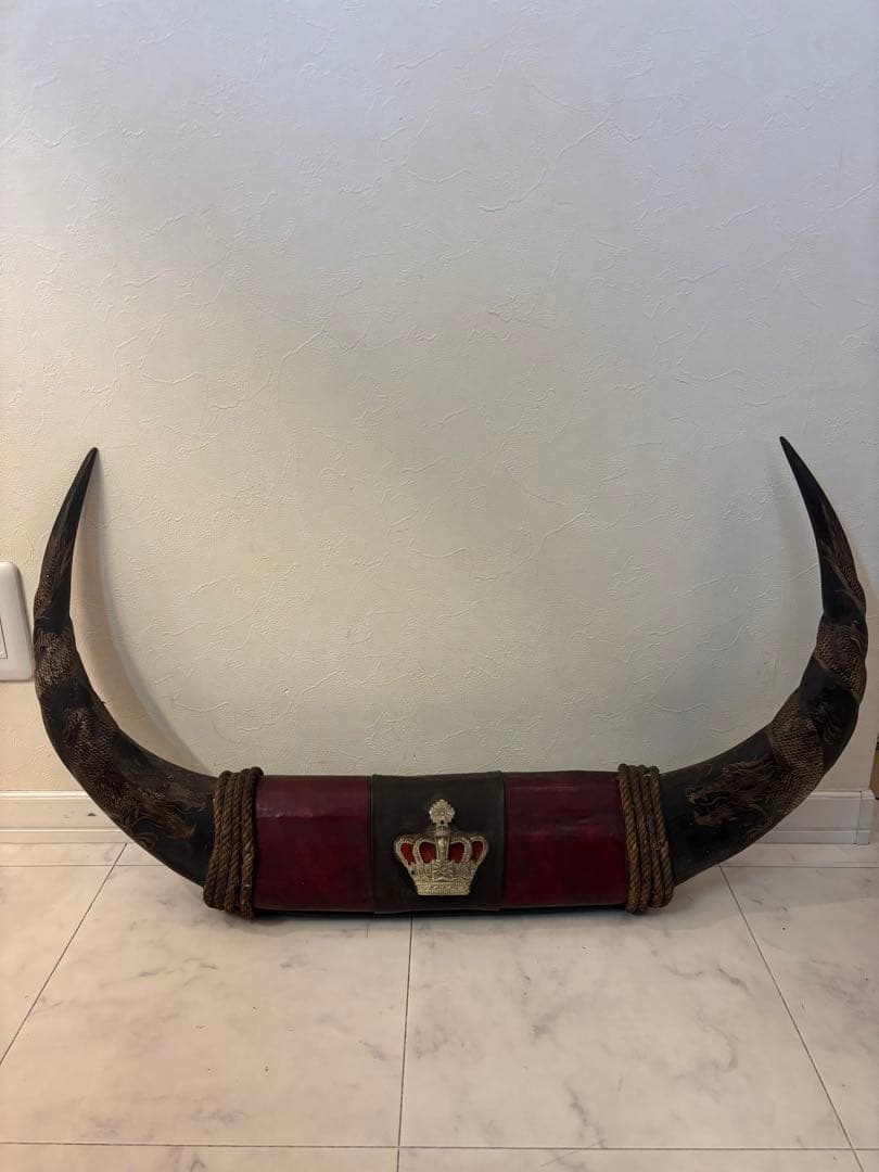 牛の角　約90センチ　龍　オブジェ　飾り　インテリア　水牛