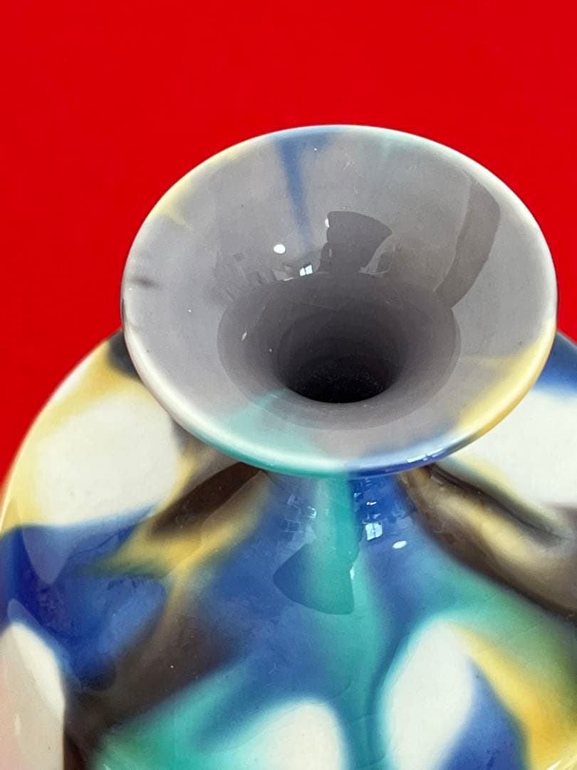 柳雨軒 三代 人間国宝 徳田八十吉 (正彦銘) 彩釉 壺 T144