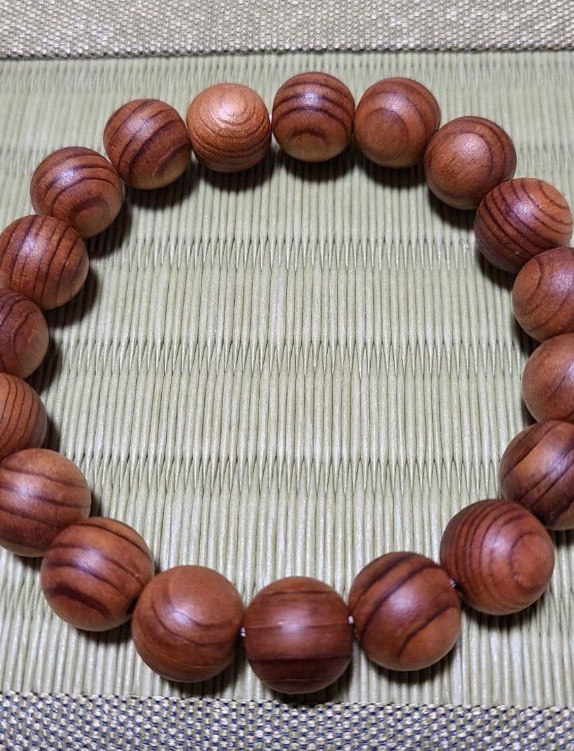 ＜貴重＞伊勢御山杉ブレスレット10ミリ玉
