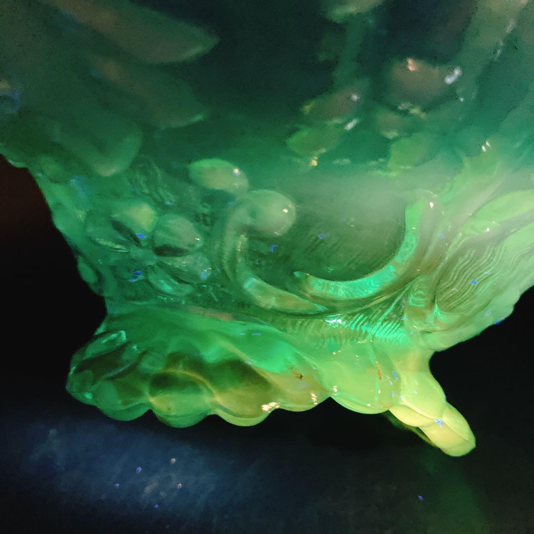 ブルー　オパルセント　ウランガラス　フリル ボウル フェントンかも