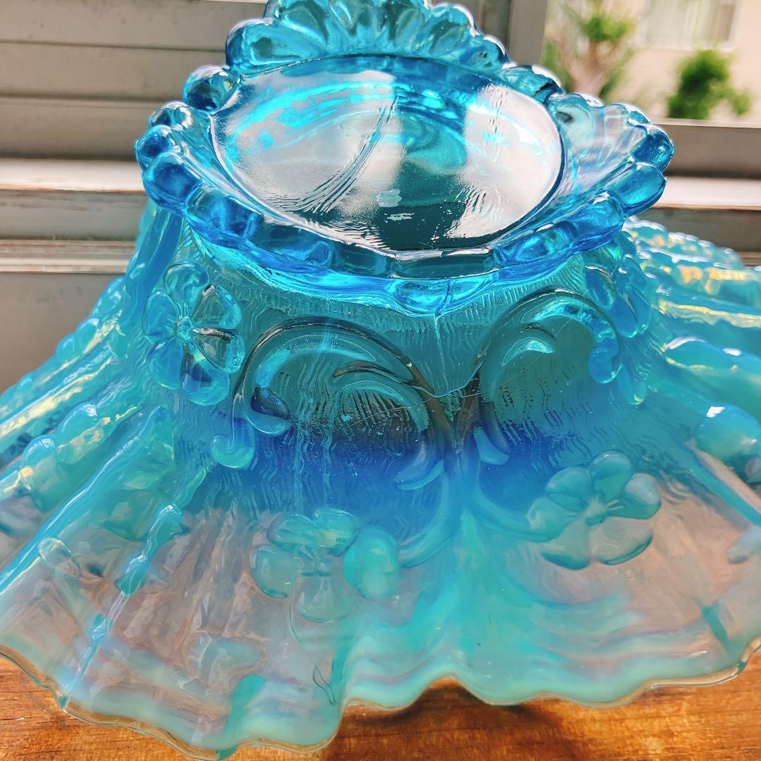 ブルー　オパルセント　ウランガラス　フリル ボウル フェントンかも
