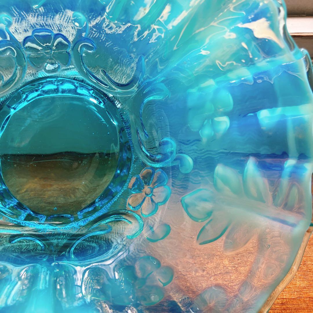 ブルー　オパルセント　ウランガラス　フリル ボウル フェントンかも