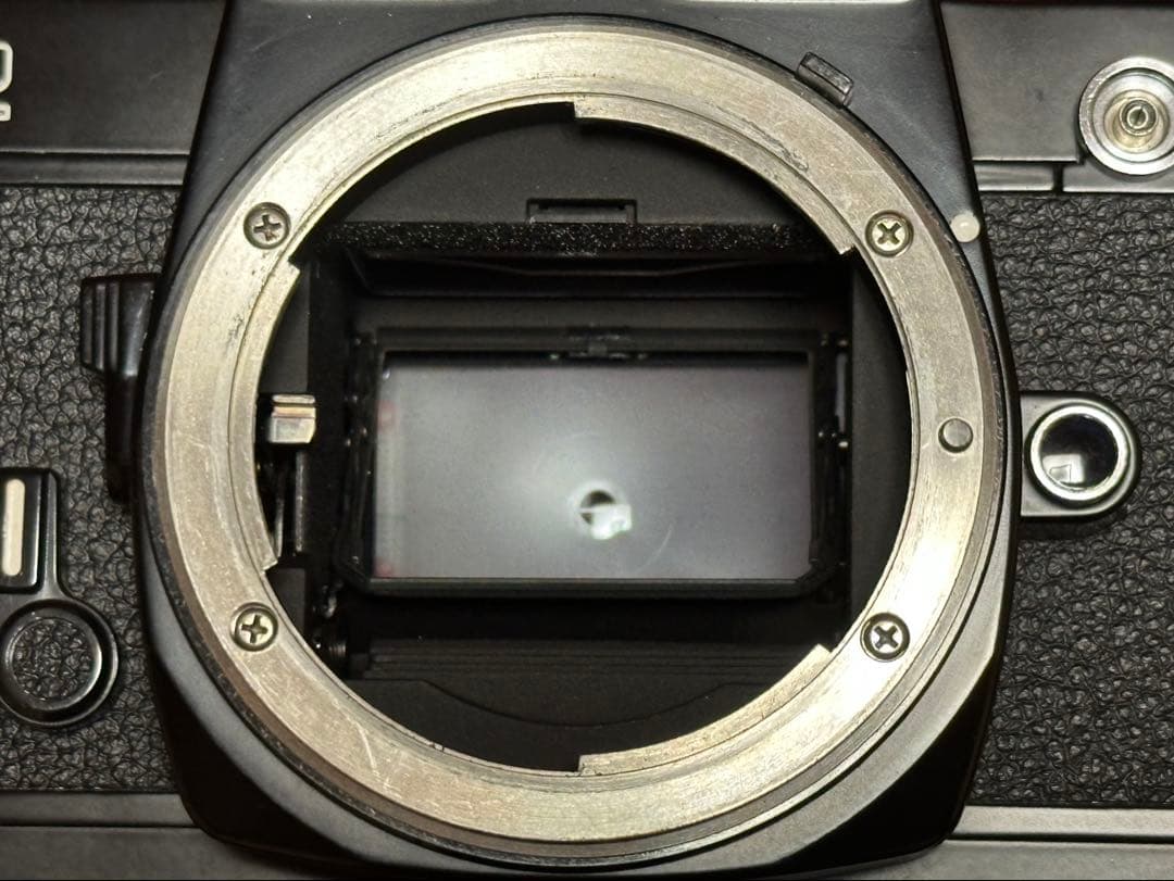 Nikon FE2 ブラック　フィルム一眼レフカメラ