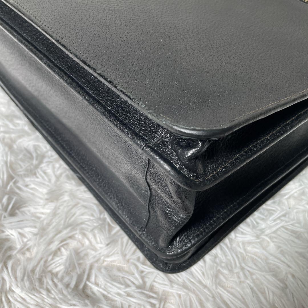 PRADA プラダ　ビジネスバッグ　レザー　ブラック　黒　本革　シボ革