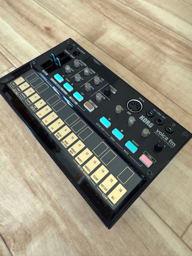 KORG Volca FM初代 美品 動作確認済み 箱付き
