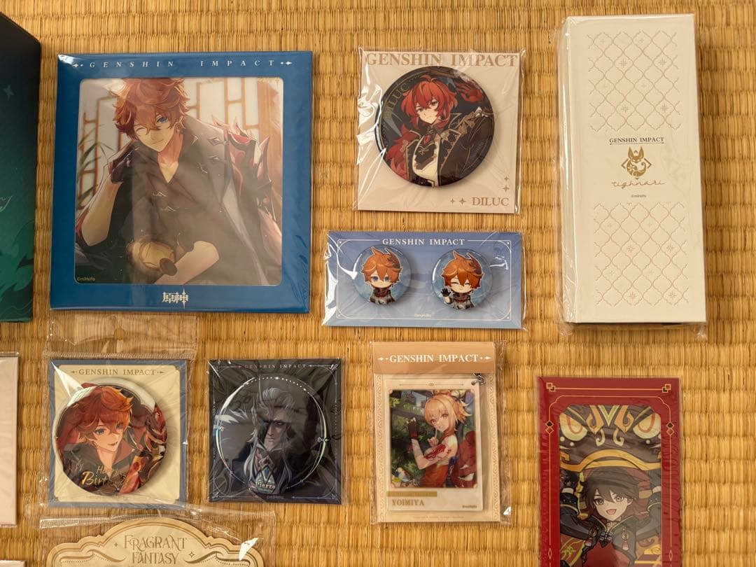 【原神】【公式正規品】 原神 福袋 缶バッジ アクスタ 色紙 フィギュア