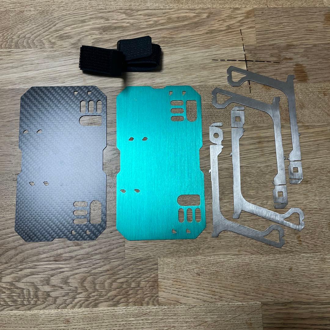 TiNY Table　（タイニーテーブル）