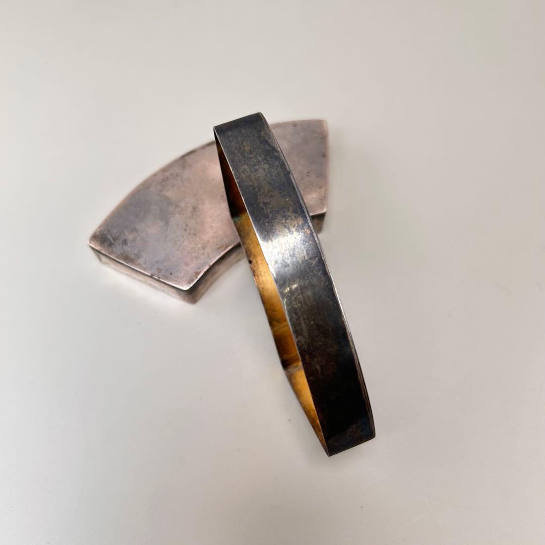 A扇形の小物入れ 鶏の彫刻 銀色 金属製 レトロ 雰囲気 約47.8g