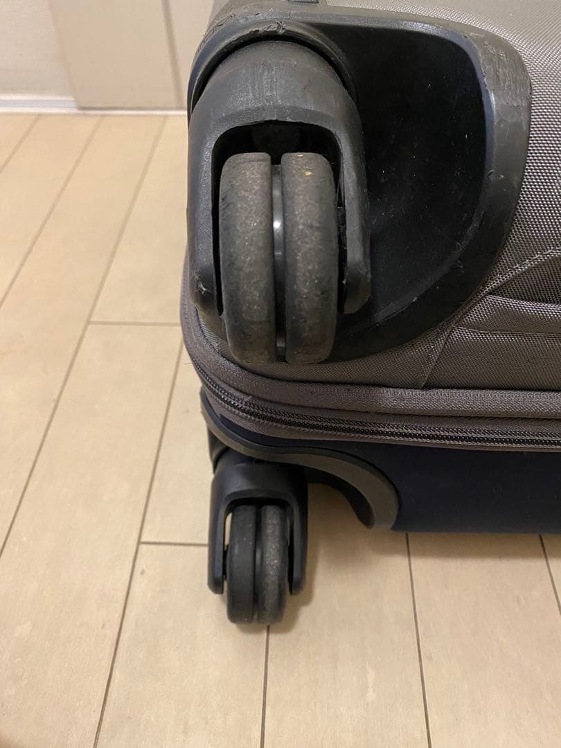 TUMI トゥミ　【希少】　LARKIN 4wheel スーツケース