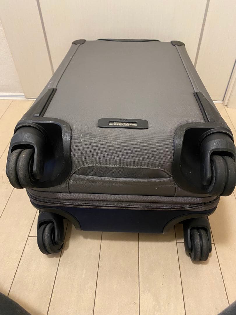 TUMI トゥミ　【希少】　LARKIN 4wheel スーツケース