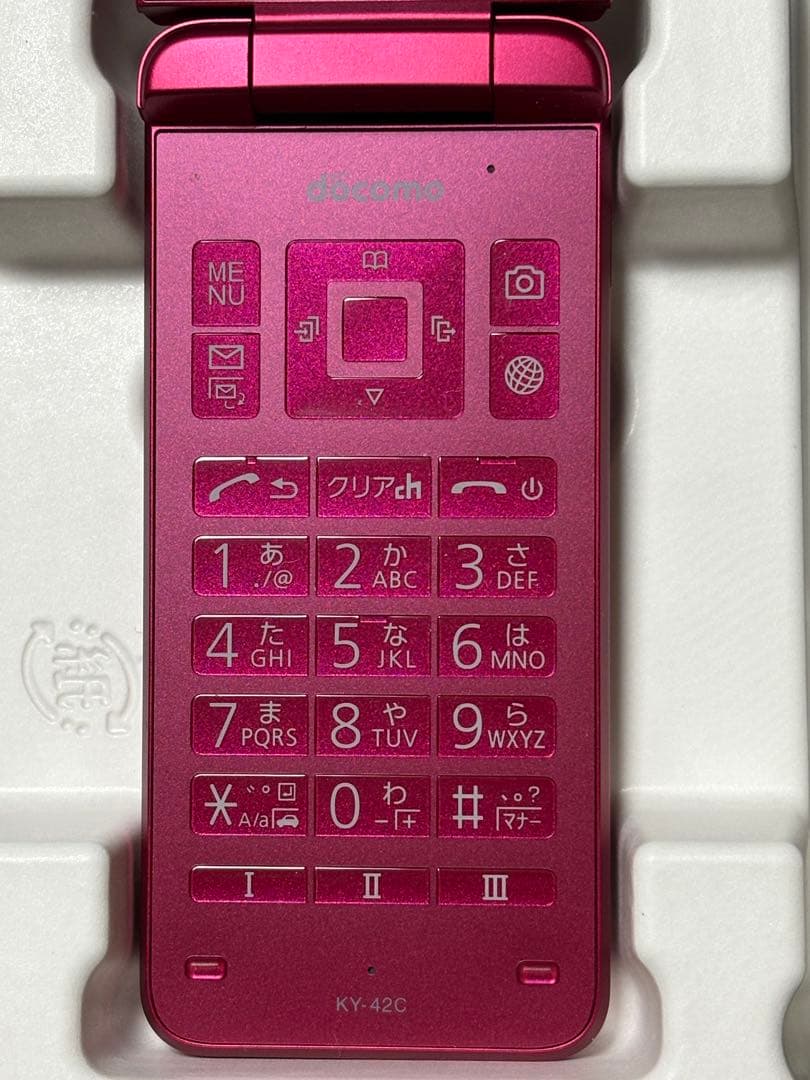 DIGNO KY-42C レッド　新品同様　ACアダプタ　ケーブル同梱