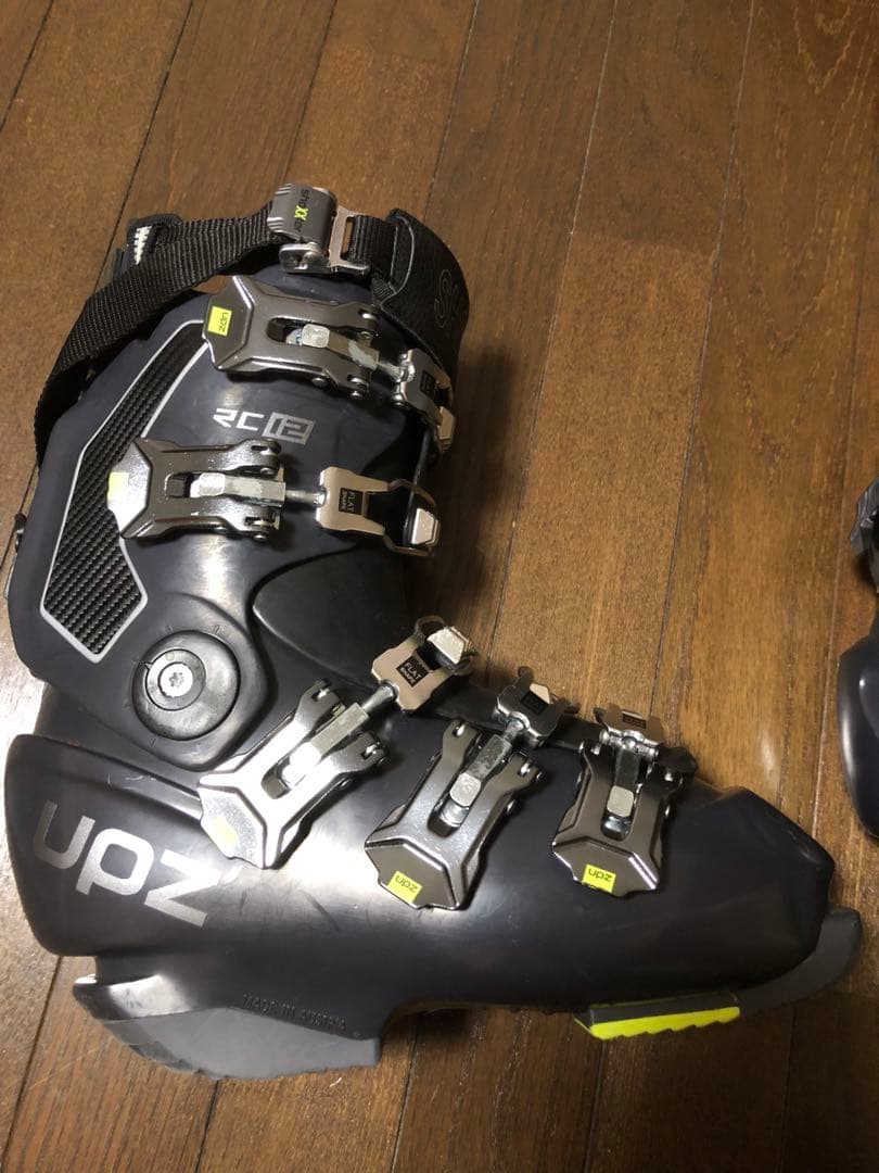 UPZ RC12 スノーボードブーツ ブラックソール長279/299