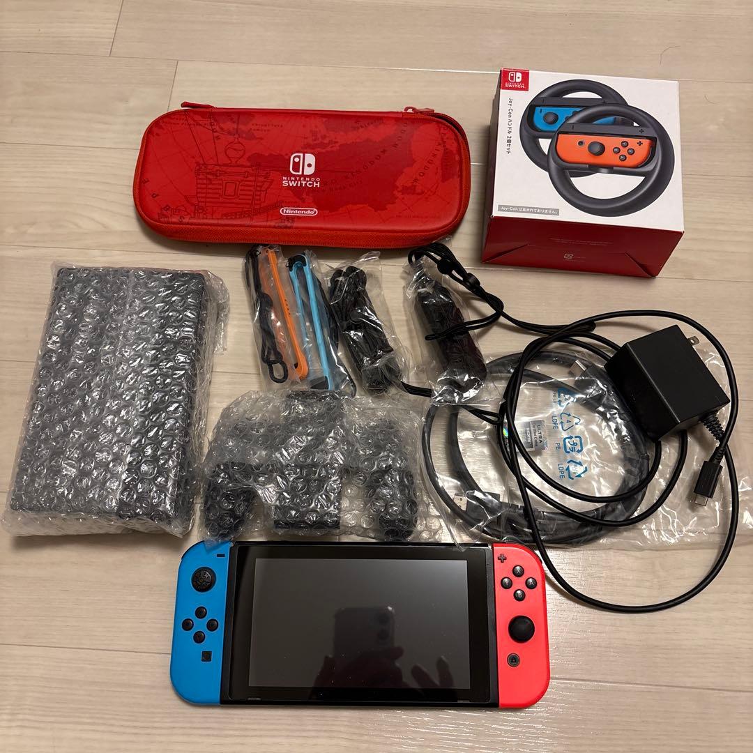 Switch 本体　ケース　Joy-Conハンドル付