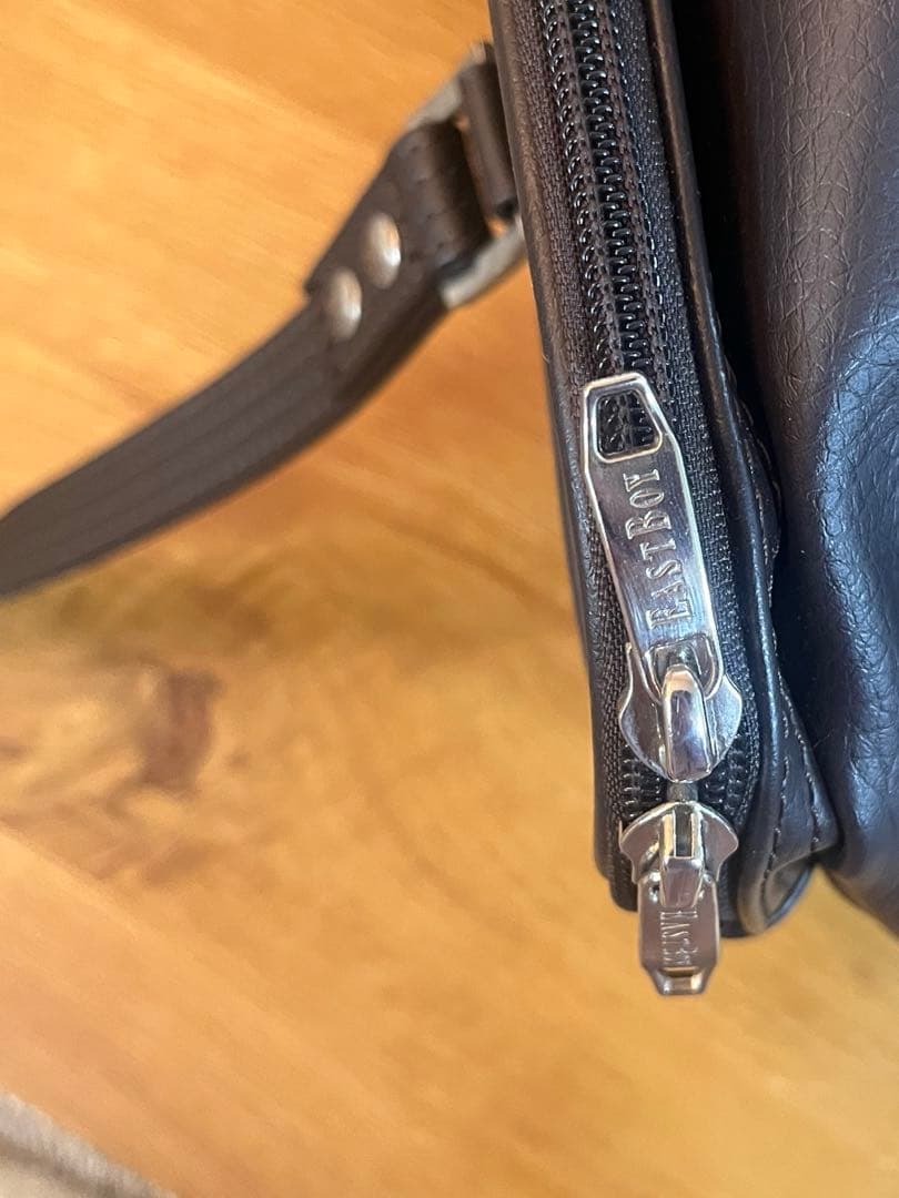 【美品】イーストボーイ　スクールバック　チョコレート×シルバーVenus