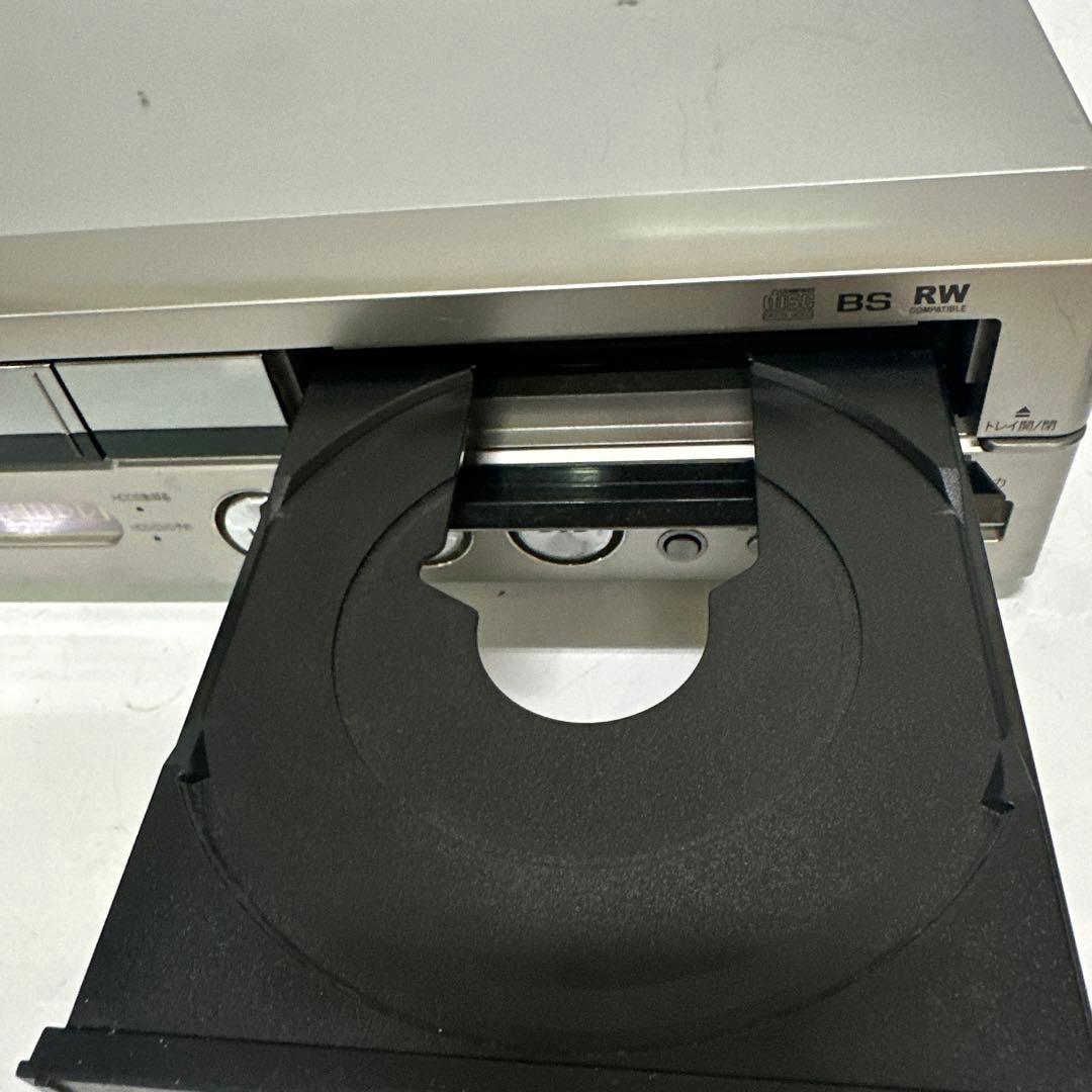 お値下げ‼️Sharp HDD・DVD・ビデオ一体型レコーダー DV-TR12