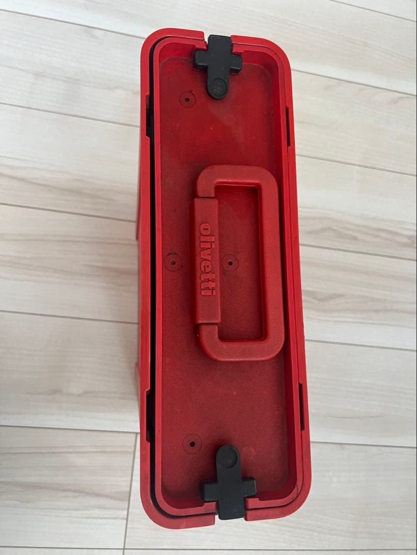 Olivetti Valentine オリベッティ バレンタイン タイプライター