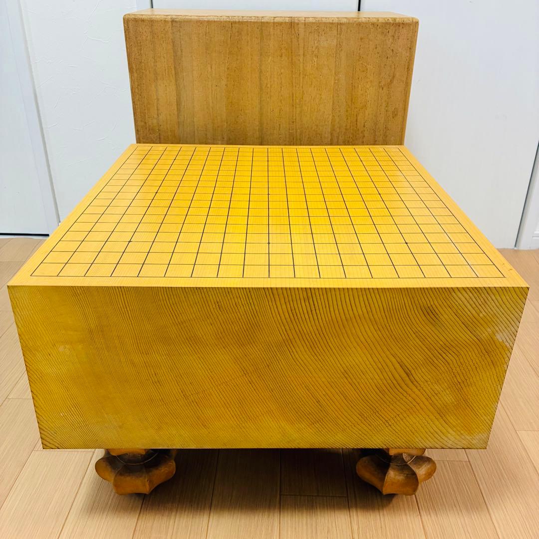 【状態良好】囲碁盤　本榧　天地柾目　5寸8分　脚付き　ヘソ有