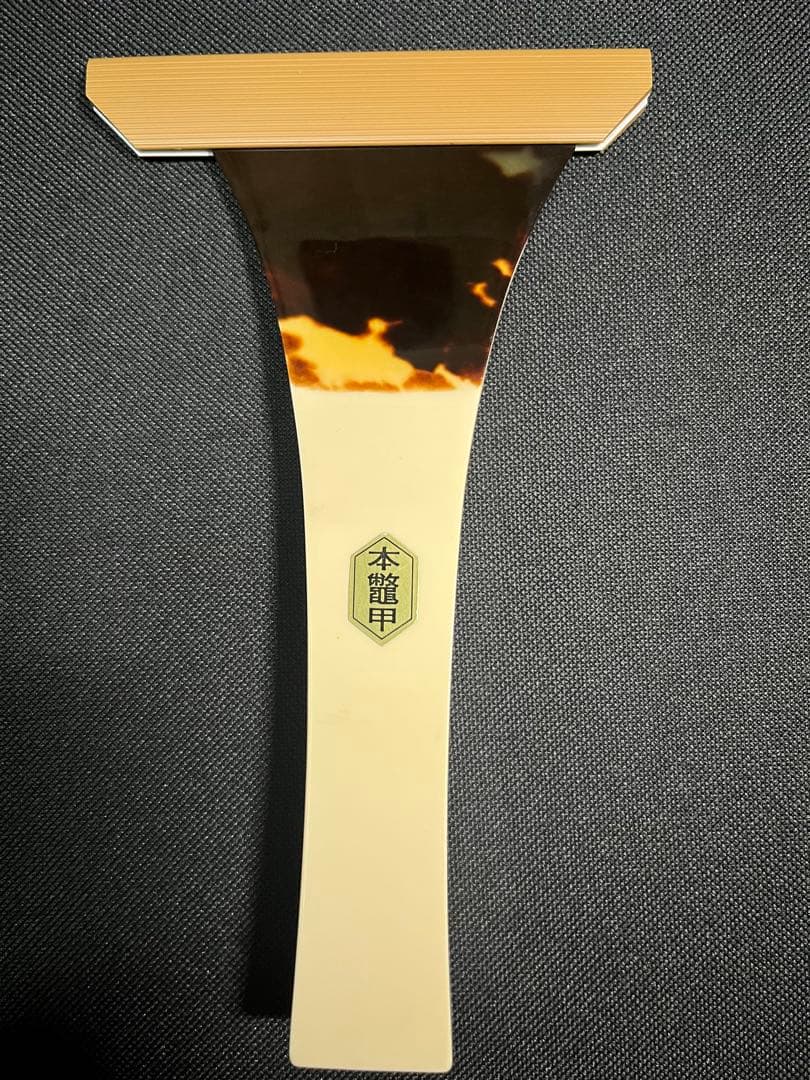 値下げしました。 津軽三味線 紅木 本鼈甲撥 超軽量ケース付き