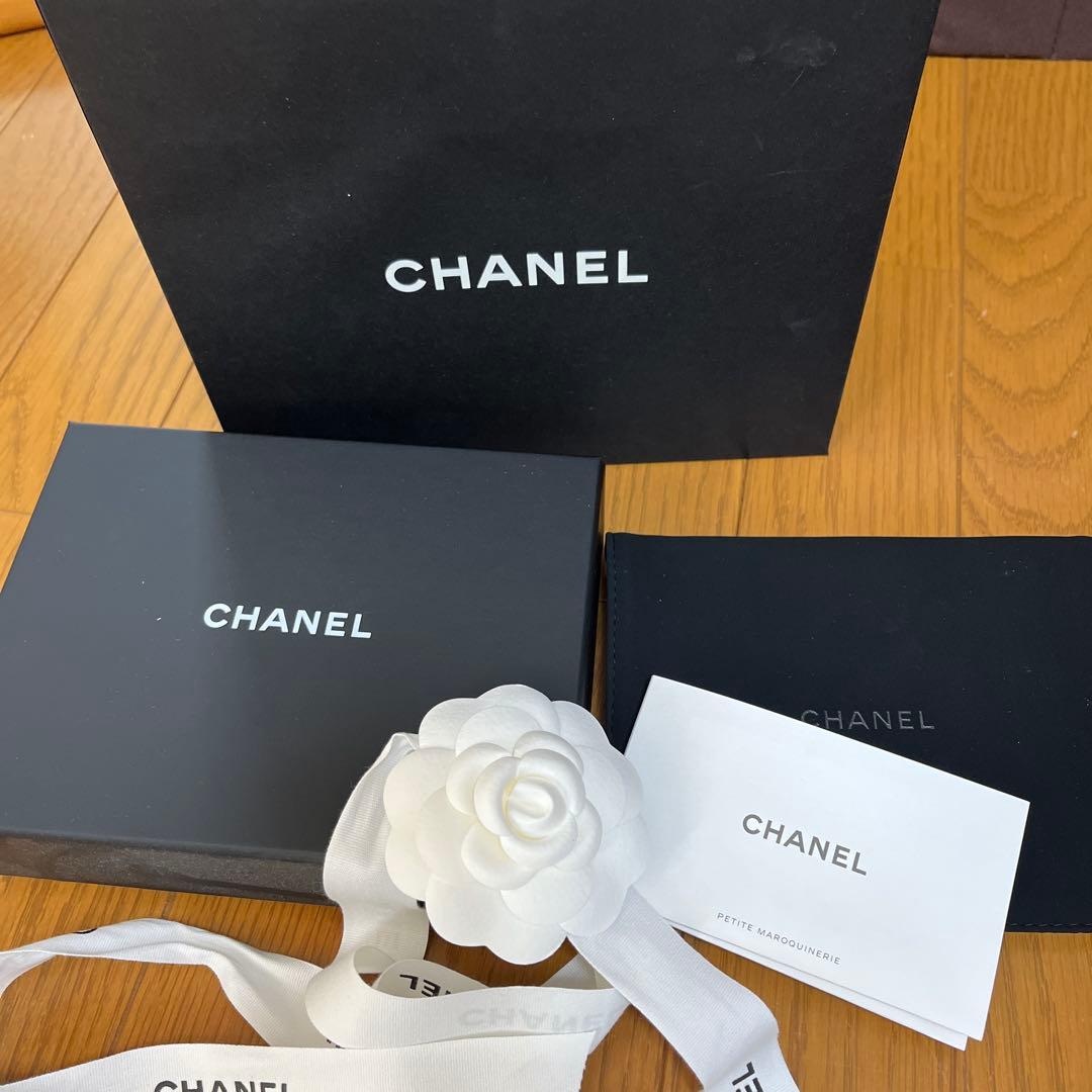 ❤︎ CHANEL カードケース付き財布　❤︎