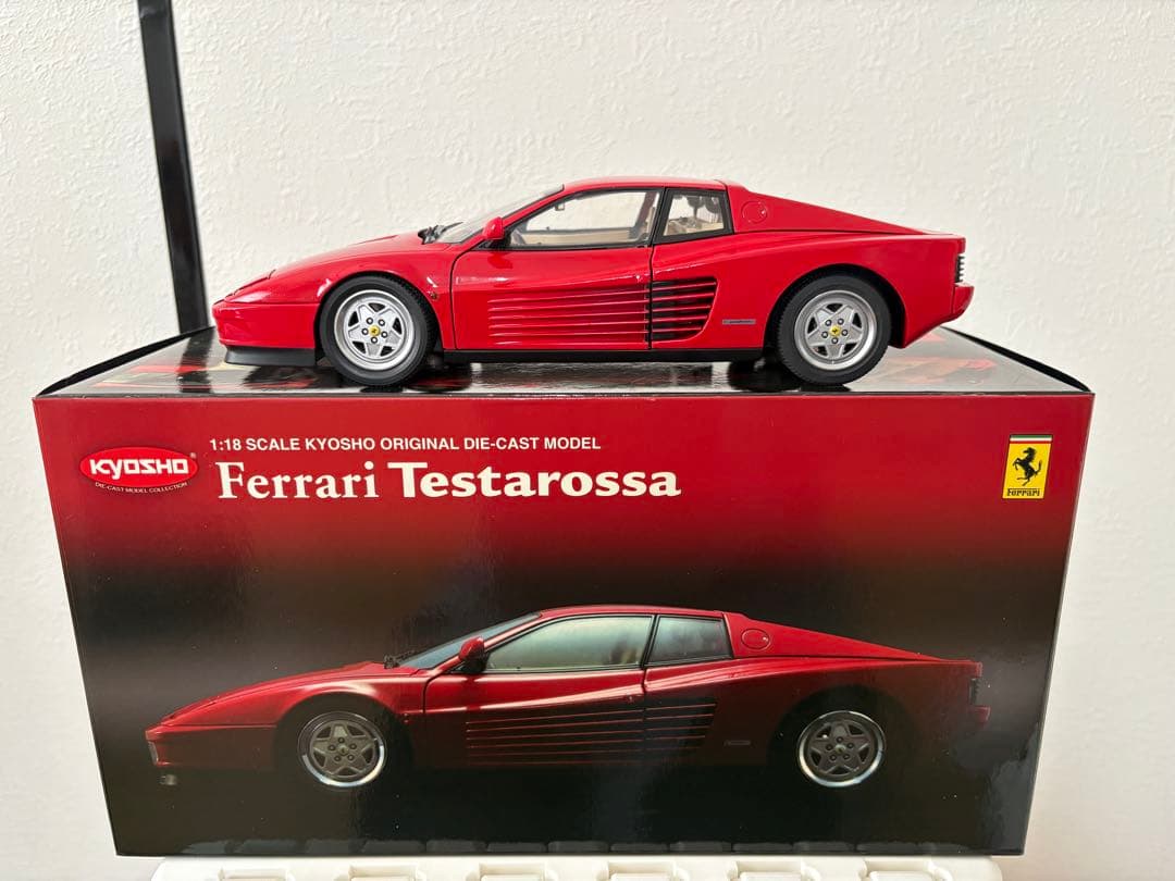 ミニカー KYOSHO 1:18 Ferrari Testarossa