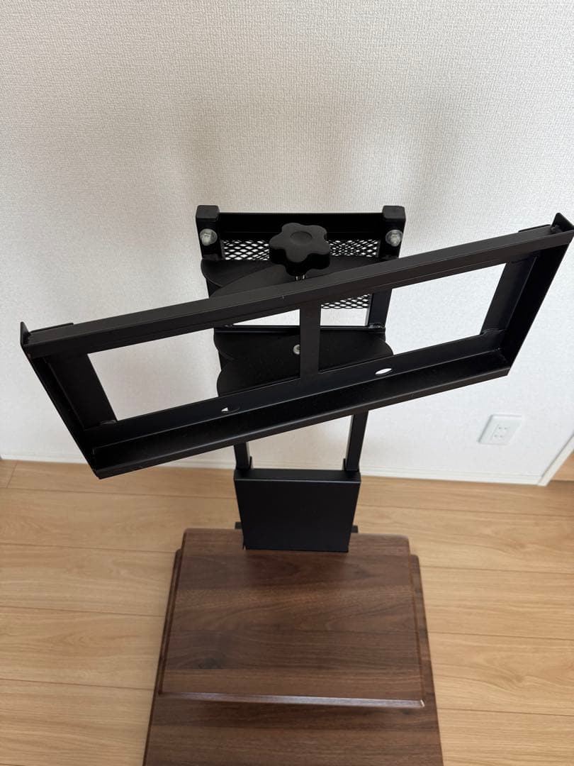 ニトリ　壁寄せテレビスタンド