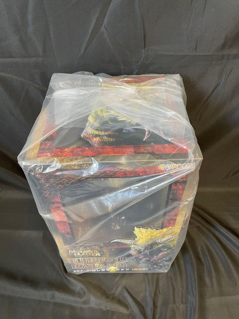 (金獅子) 激昂ラージャン　フィギュア