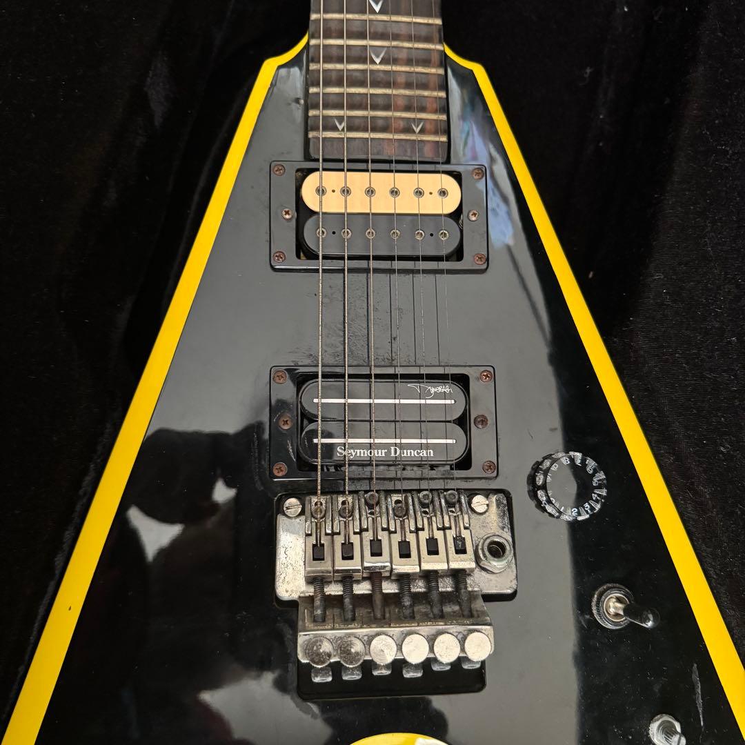 DEAN RAZORBACK 黒/黄色 ハードケース付き