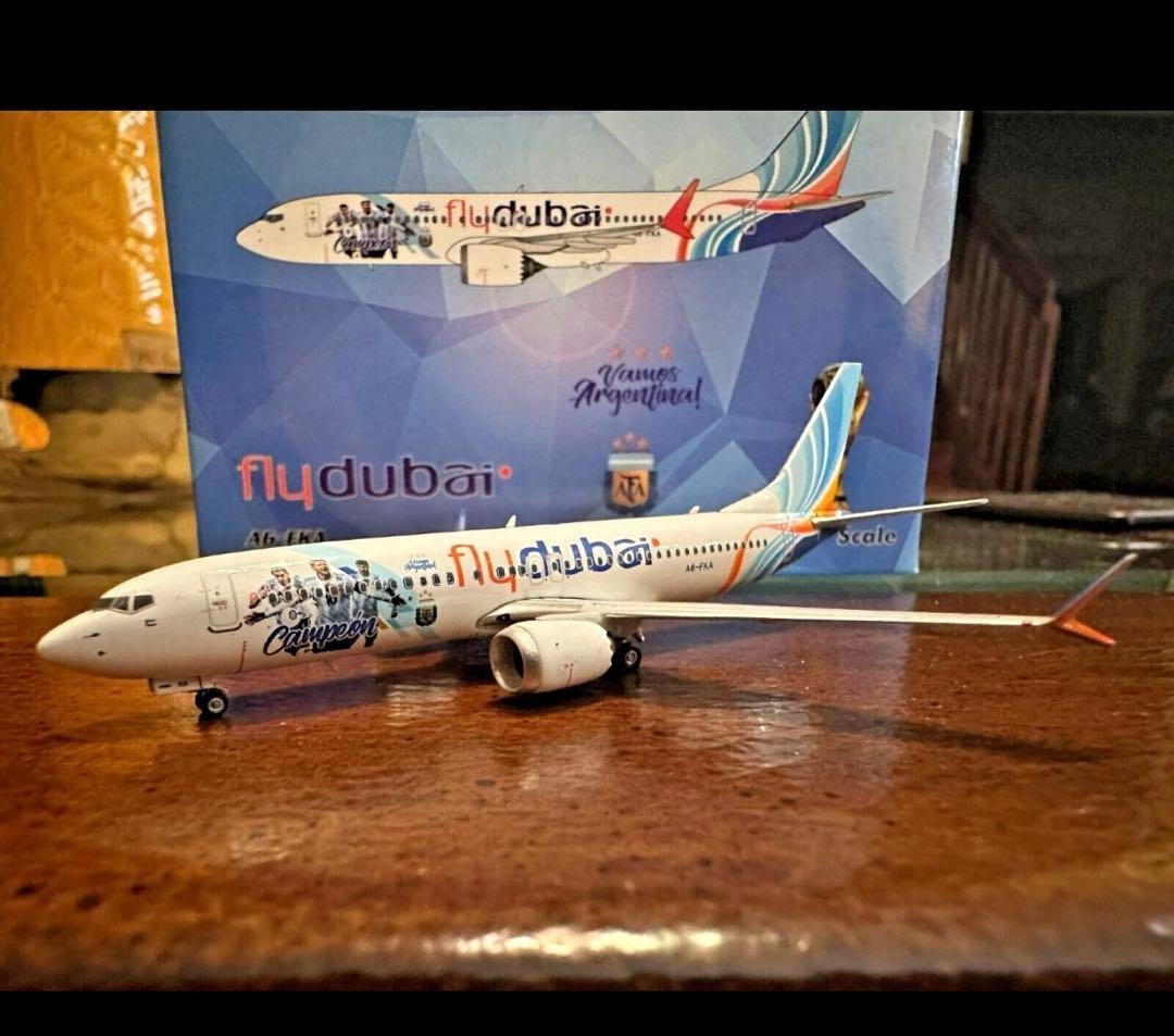 航空機・ヘリコプター flydubai Boeing 737max8 1/400 phoenix