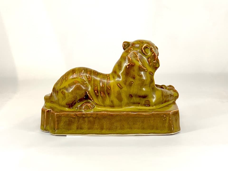 京焼・清水焼　陶彫　沼田一雅 作「虎」教壇資料　置物　無傷　箱無。