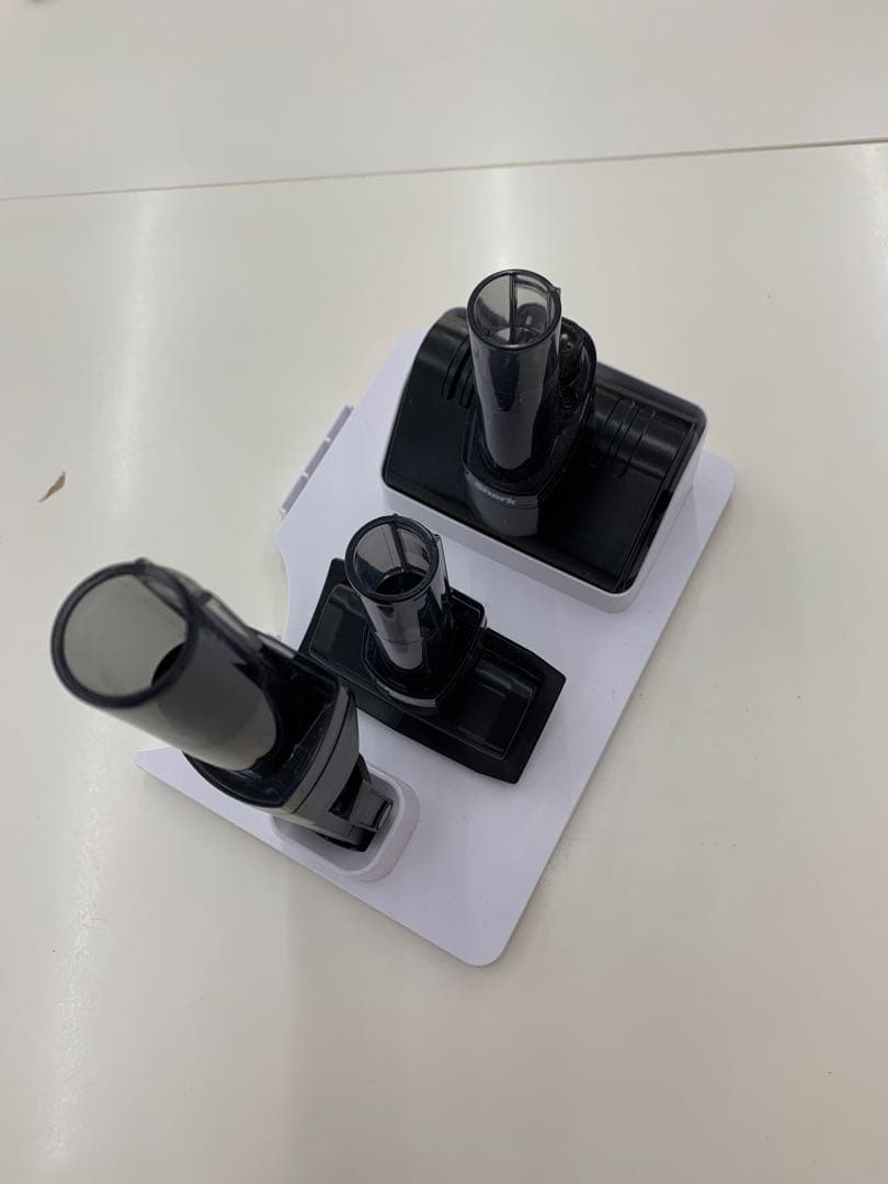 2025年製shark 軽量コードレススティッククリーナー本体 LC150JBL