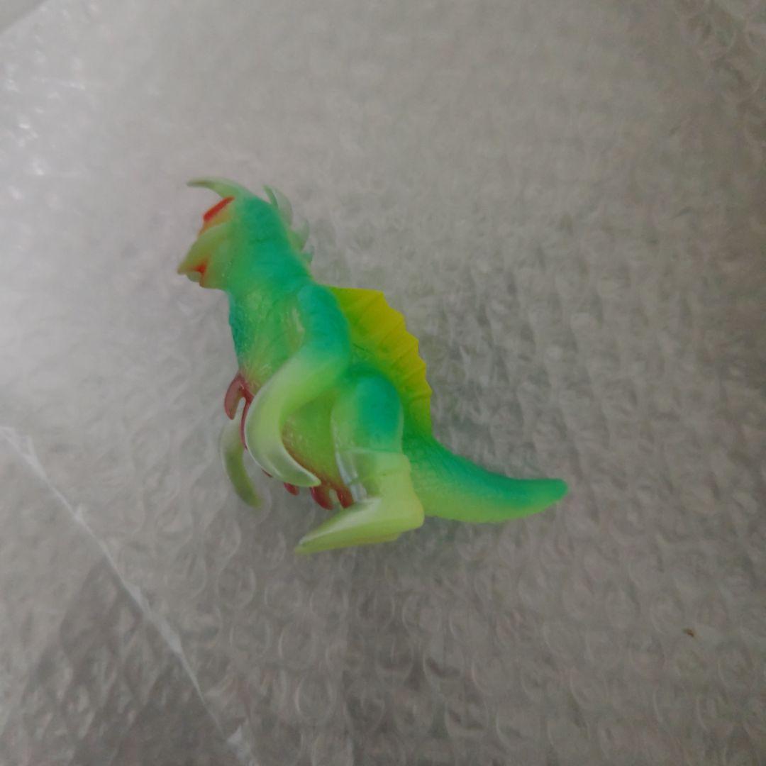 ゴジラ　ガイガン　ソフビ　蓄光　10cm