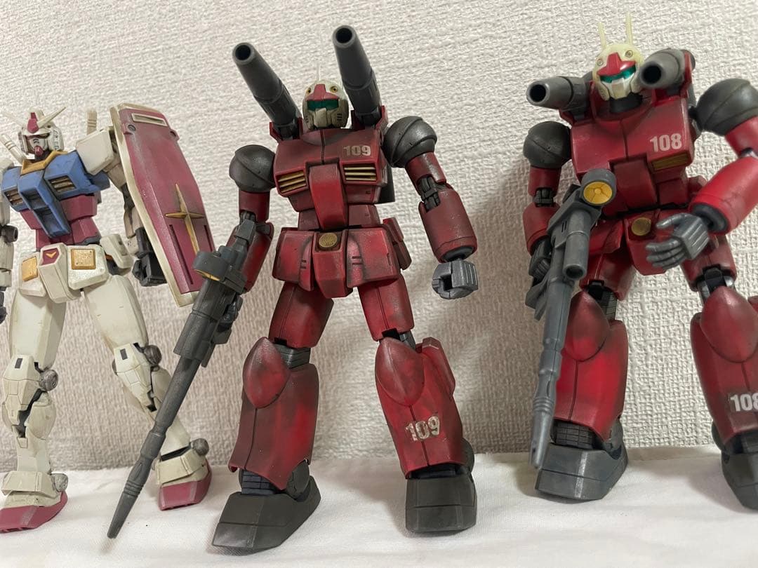 HG ガンダム、ガンキャノン2体➕HGνガンダム