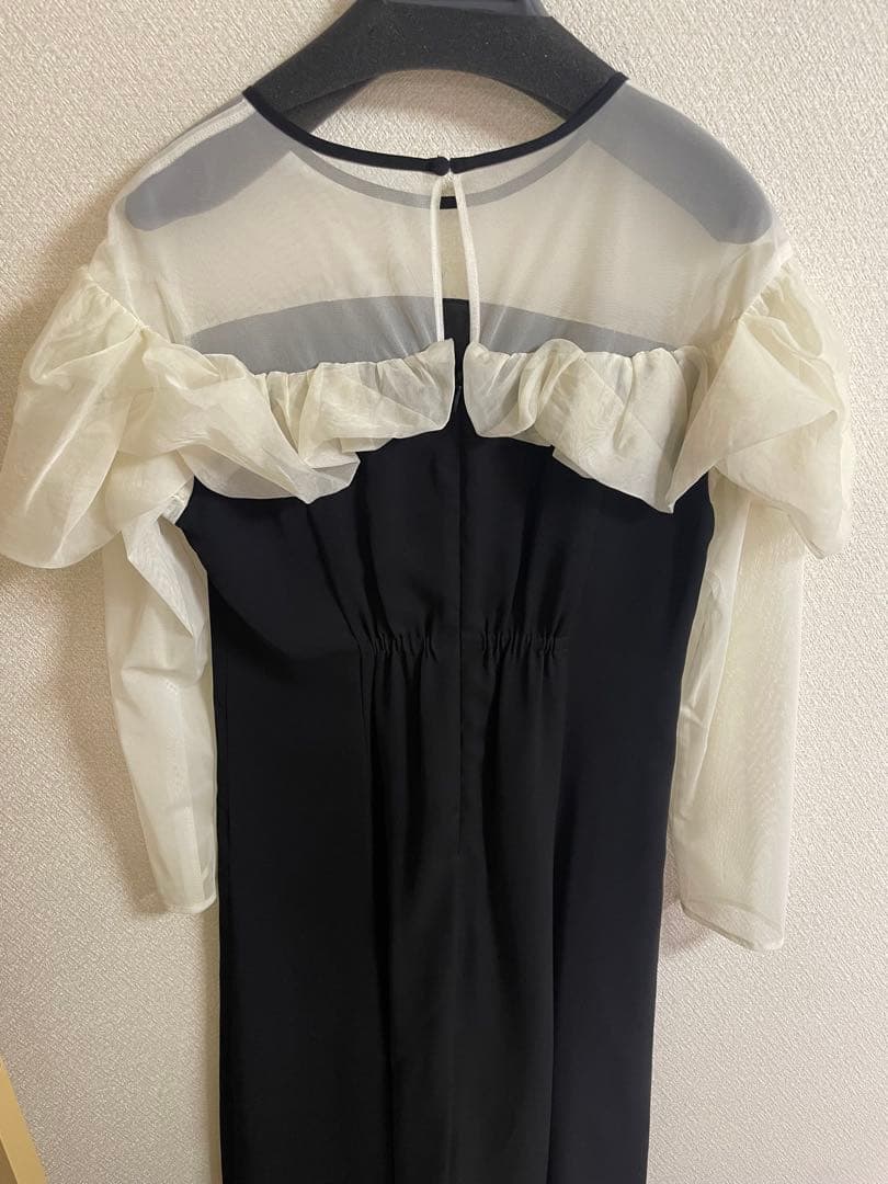 アンドレスト フリルフレアドレス ANDRESD