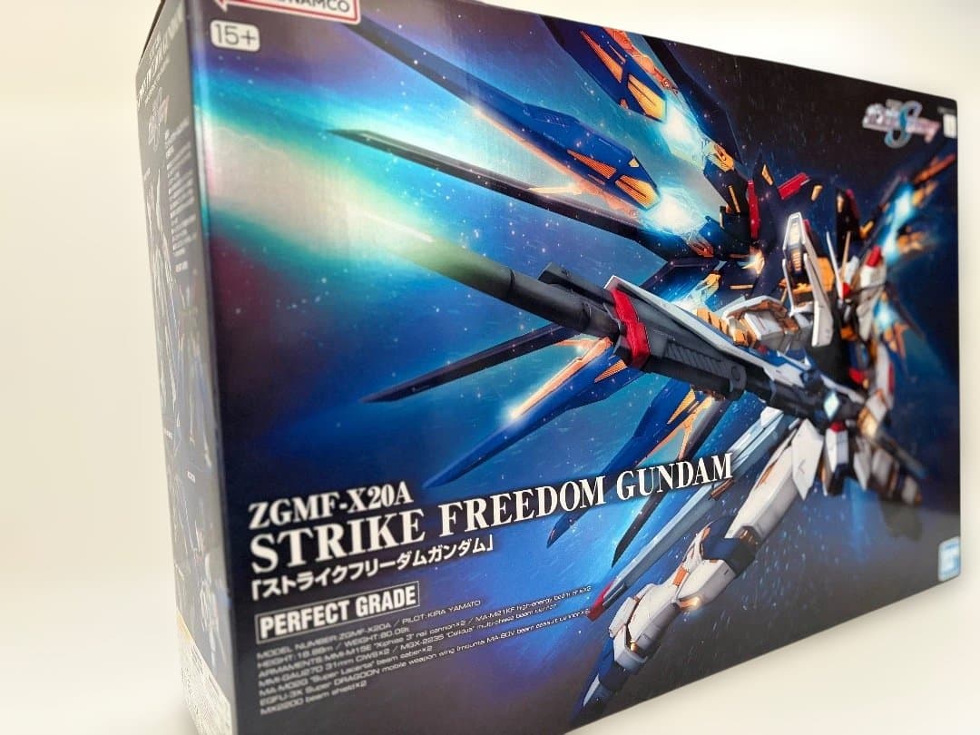 PG1/60ストライクフリーダムガンダム 未組立 ガンダムSEEDDESTINY