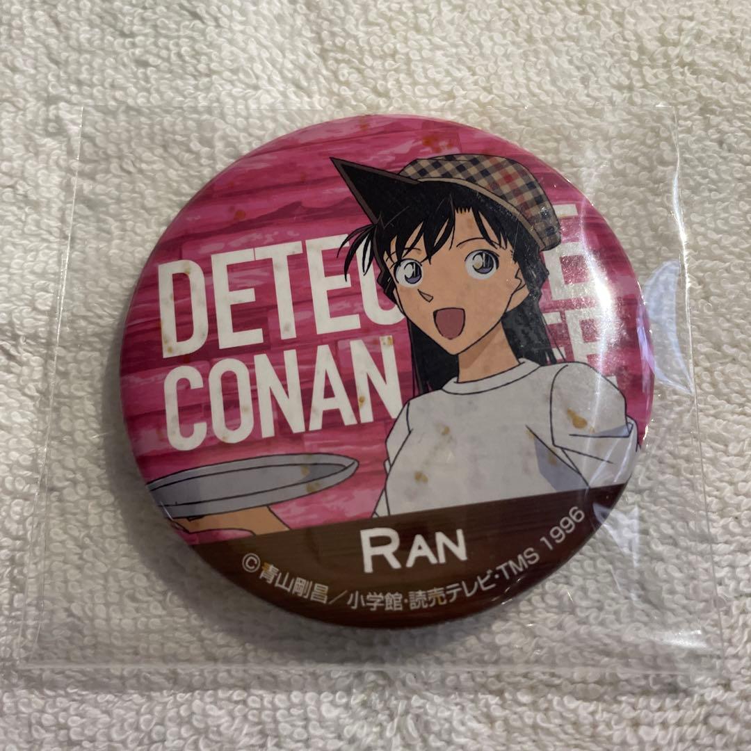 【美品】名探偵コナン　コナンカフェ2017　毛利蘭　缶バッジ