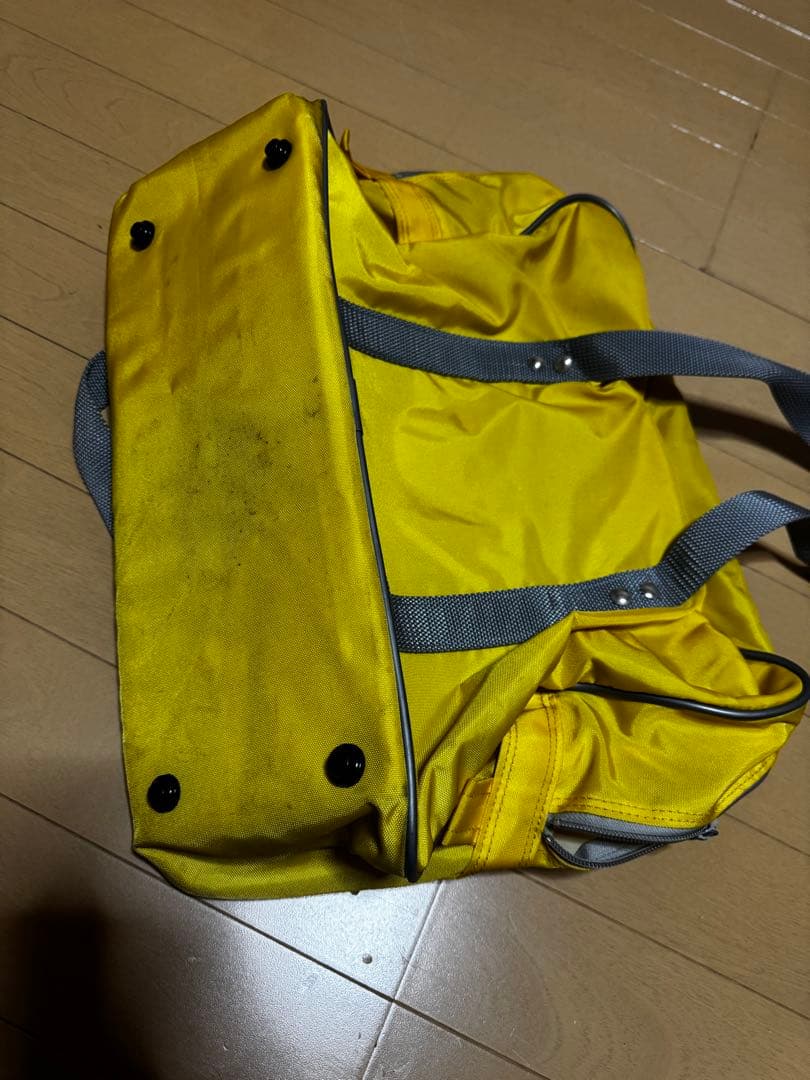 ワッペ　WORLD REGALS 黄色 バッグ