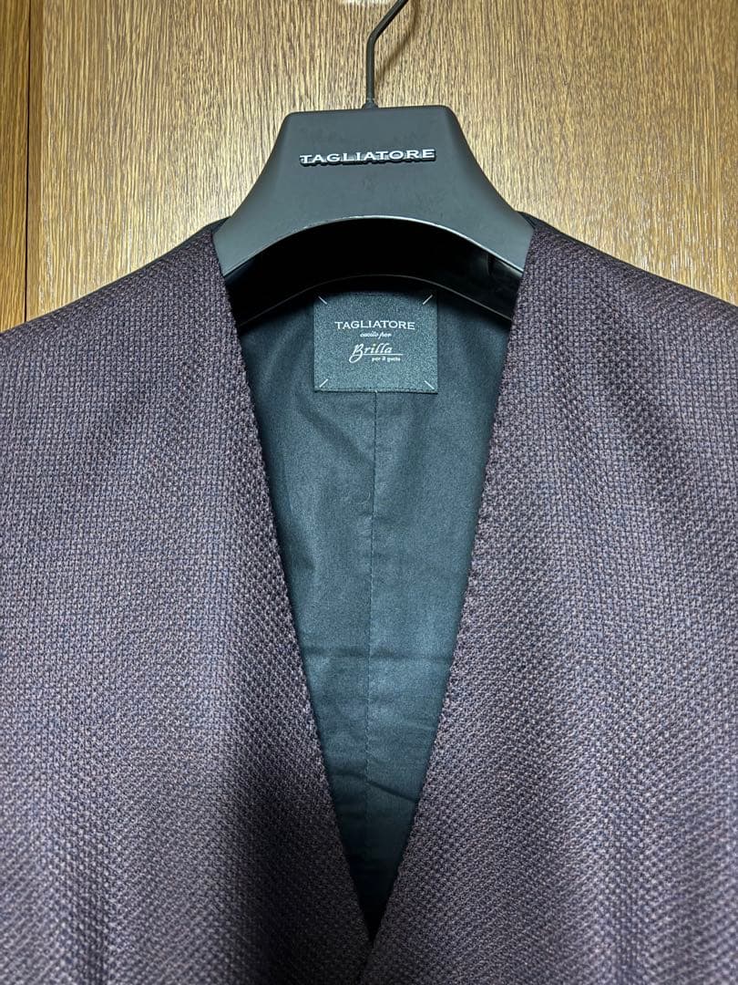 TAGLIATORE タリアトーレ　ジレ　ボルドー