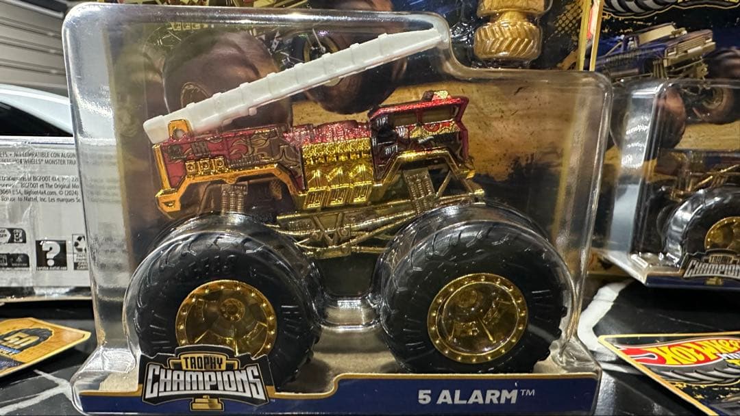 Hot Wheelsモンスタートラック　トロフィーチャンピオンズ6種コンプリート
