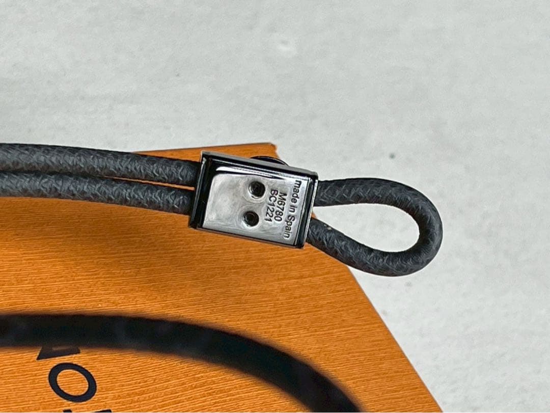 【一度使用】ルイヴィトン モノグラム エクリプス ループ イット ブレスレット