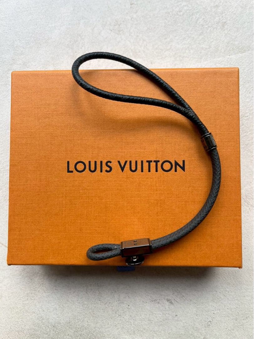 【一度使用】ルイヴィトン モノグラム エクリプス ループ イット ブレスレット