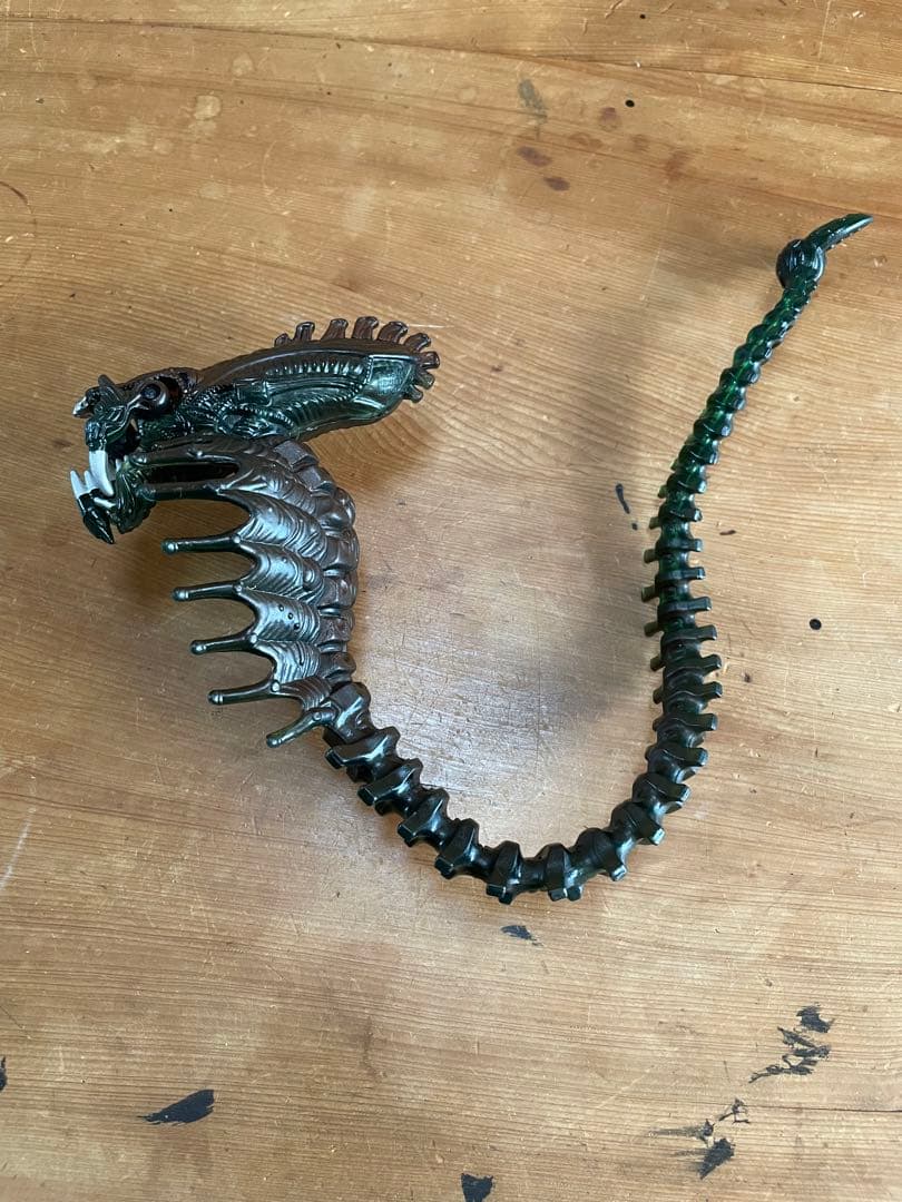 エイリアン　フィギュア　ケナー