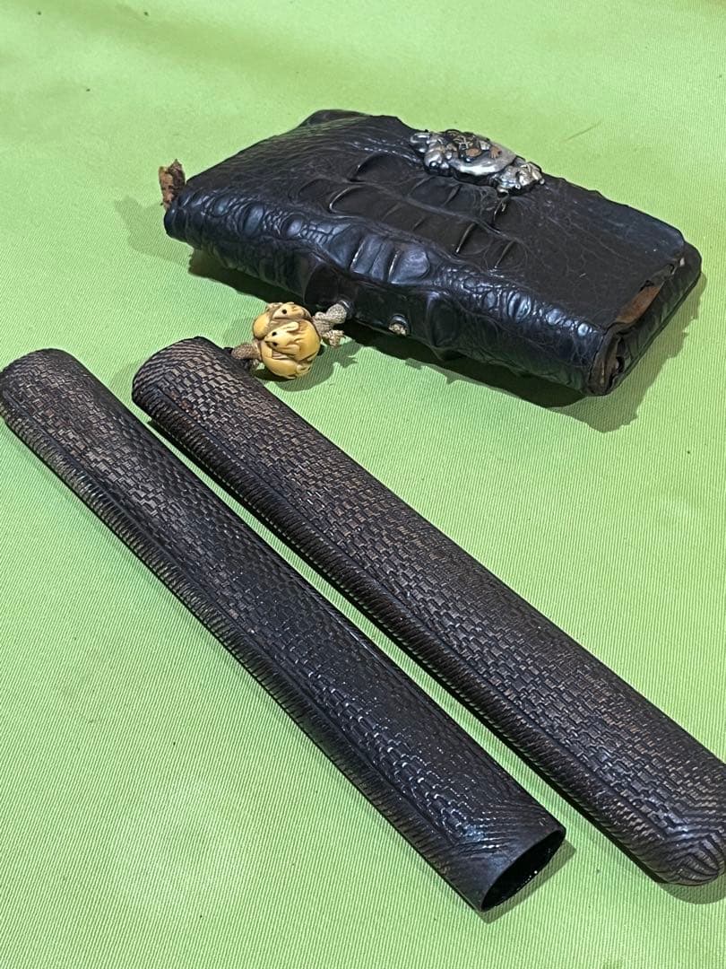 喫煙具　当時物　クロコダイル　煙管入れ　煙管　金銀装飾