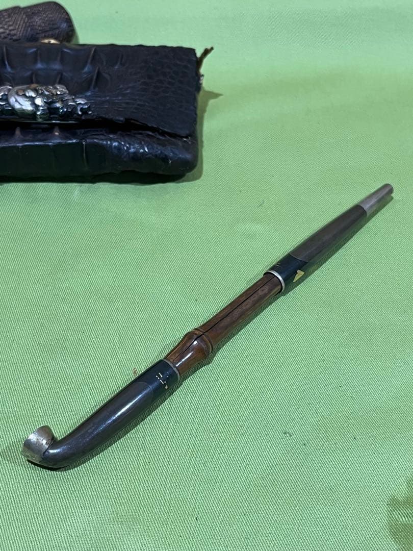 喫煙具　当時物　クロコダイル　煙管入れ　煙管　金銀装飾