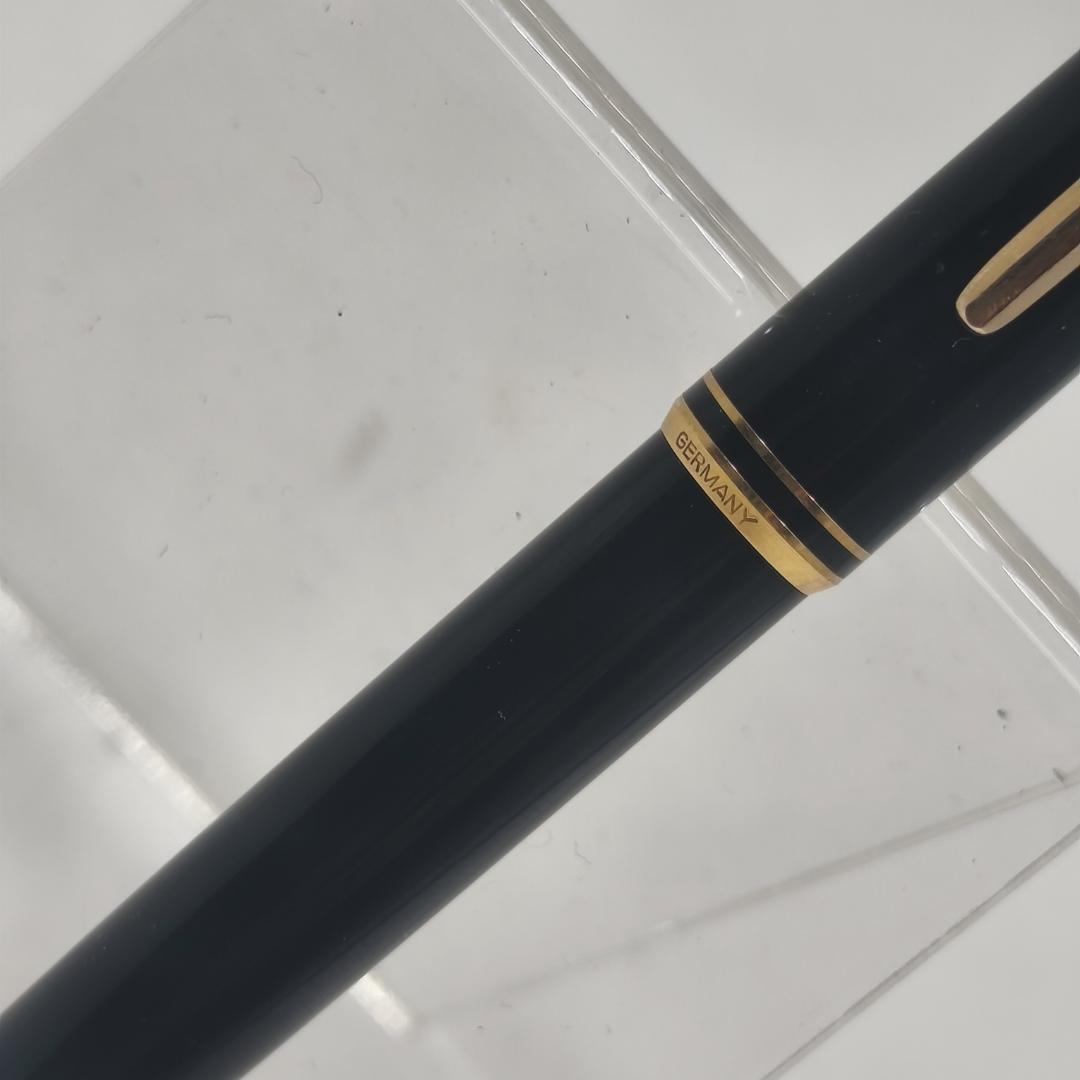 MONT BLANC　モンブラン ボールペン クラシック ブラック