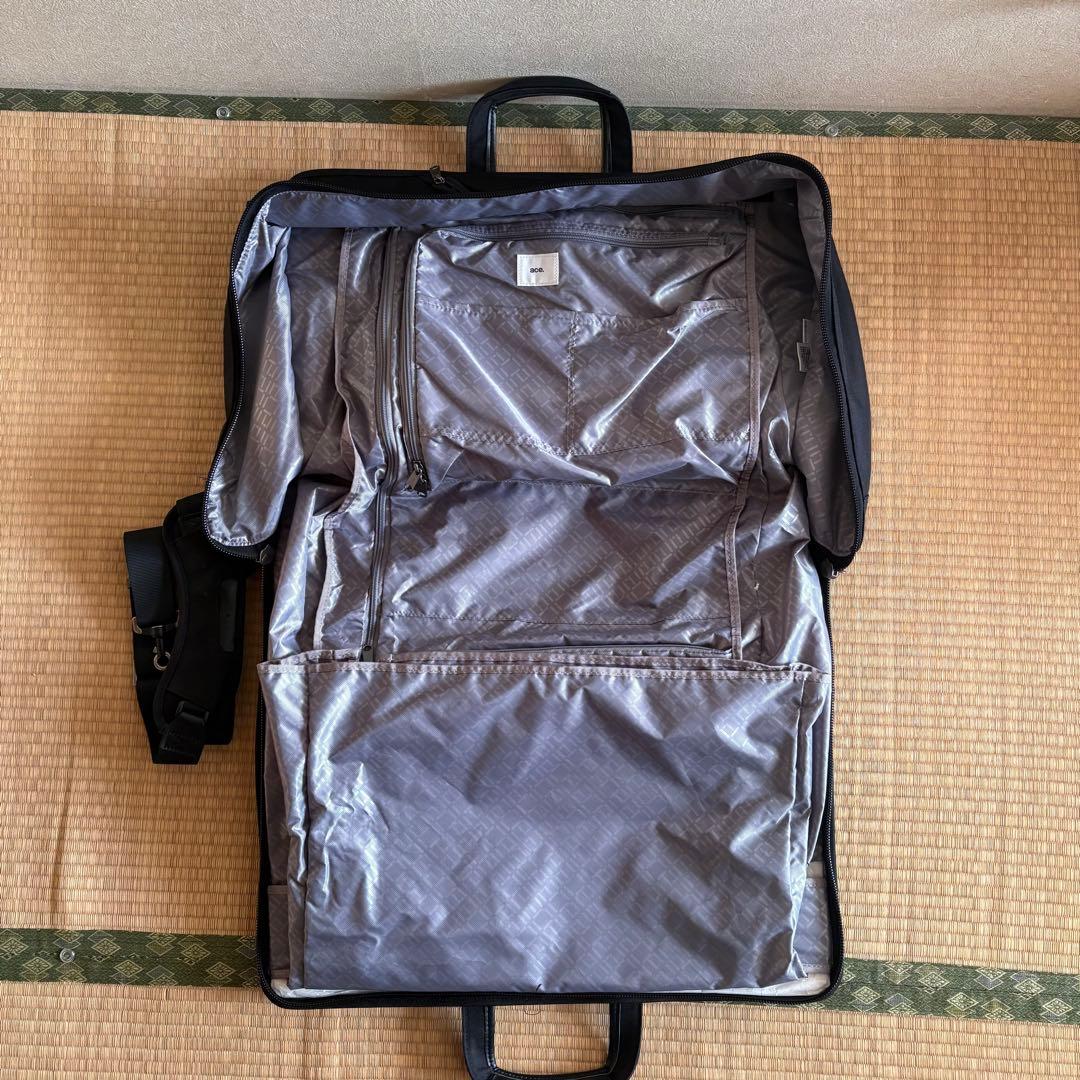 新品未使用　ace.ガーメントバッグ 54584